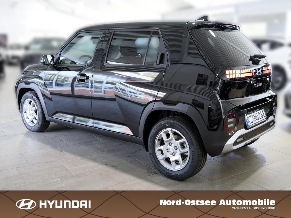 Fahrzeugabbildung Hyundai INSTER EV Trend Effizi-P Designelemente Schwarz