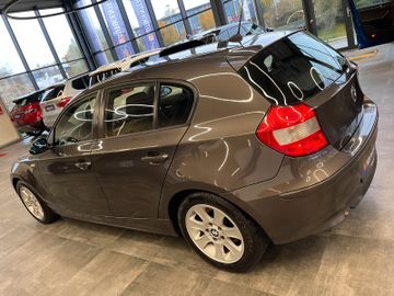 BMW 120 Baureihe 1 Lim. *TEMPOMAT*SZHZ*AHK*KLIMA*PDC