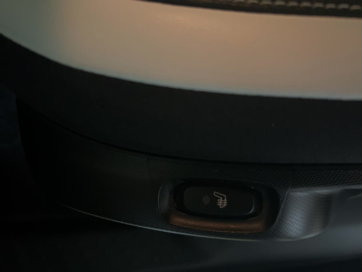 Fahrzeugabbildung Renault Twingo E-Tech Techno Kamera SHZ KLimaut.