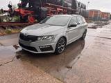 Skoda Octavia 2.0 TDI SCR DSG 4x4 RS Combi RS - Skoda Gebrauchtwagen in Kaiserslautern