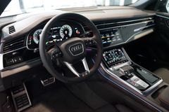 AUDI Q8 50 TDI S line | Pano | HuD | Carbon | B&O AUDI Q8 50 TDI S line | Pano | HuD | Carbon | B&O