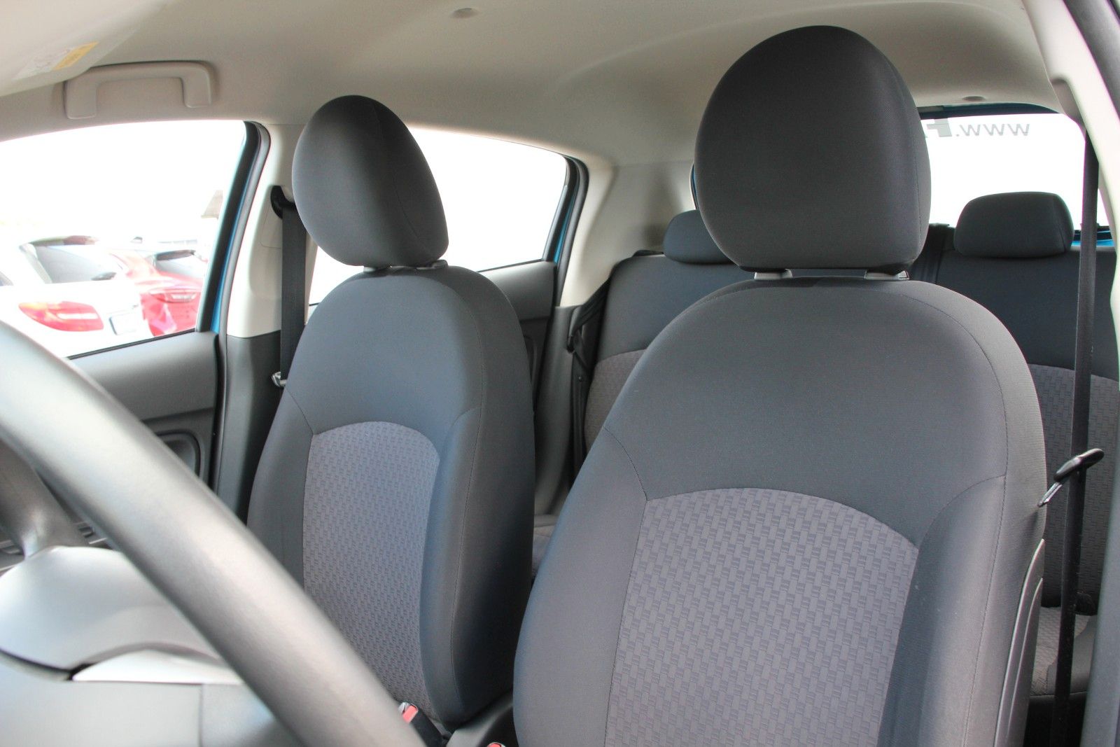 Fahrzeugabbildung Mitsubishi Space Star Diamant Edition