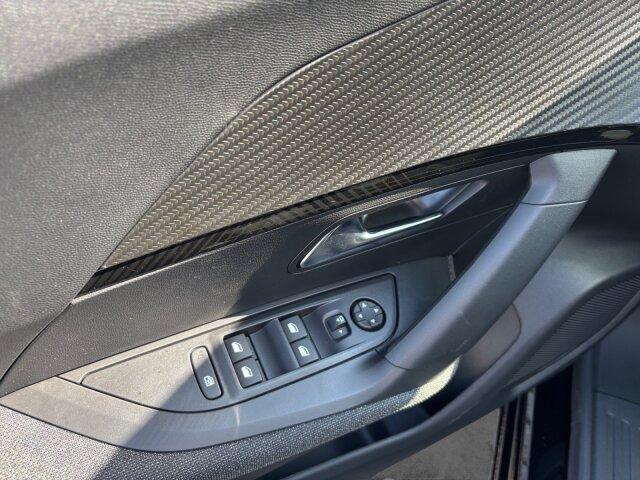 Peugeot 2008 Style 110 +180°Kamera+Klima+Mirror-Screen+