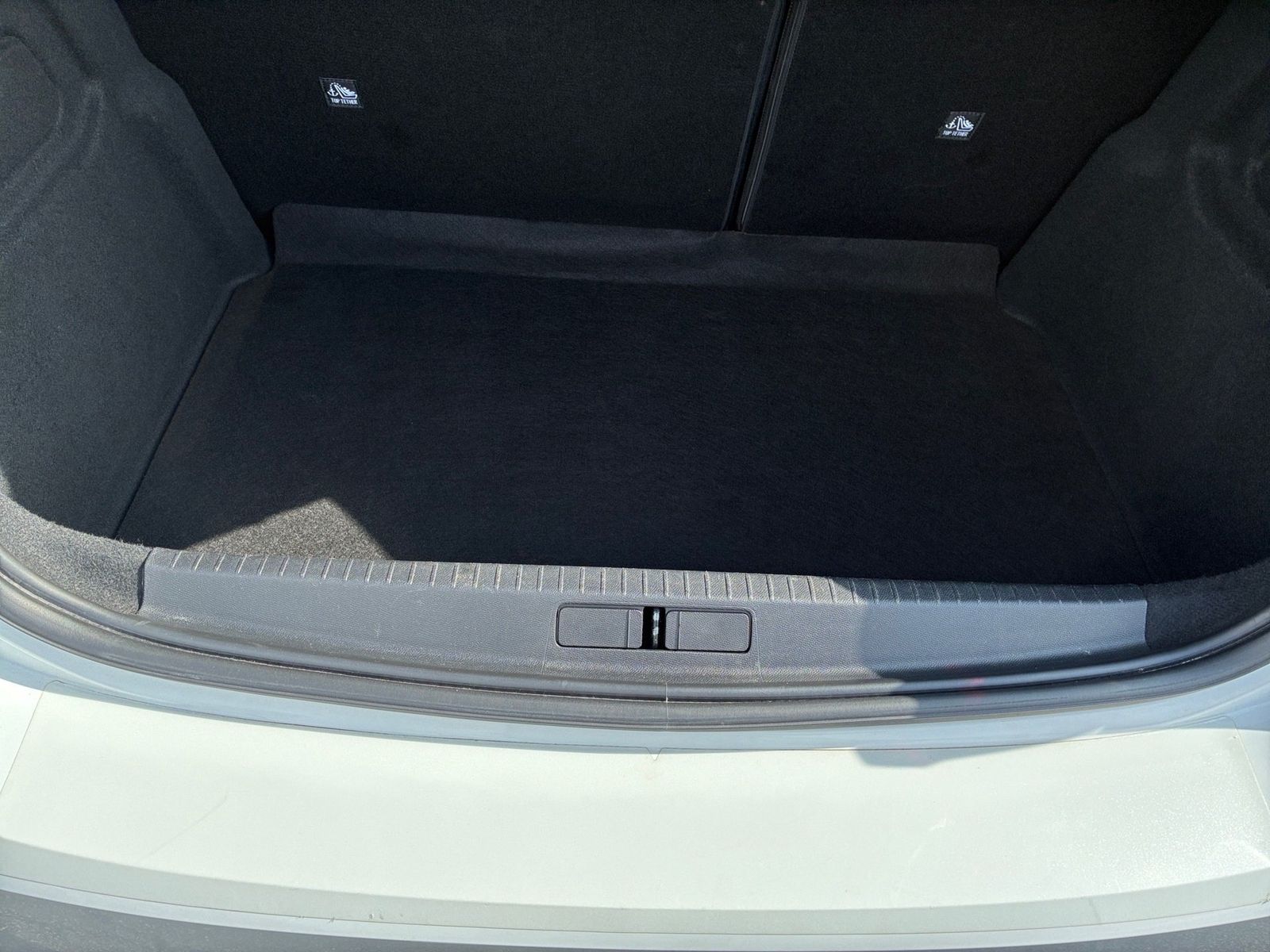 Fahrzeugabbildung Opel Corsa F 1.2 Turbo Elegance Kamera,LED,Navi,PDC