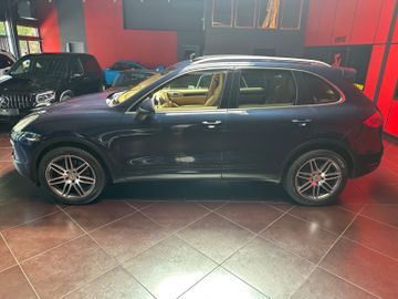 Porsche Cayenne - 10