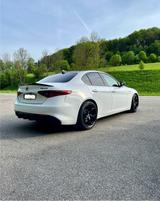Alfa Romeo Giulia 2.0 Turbo 16V 206kW AT8 Veloce Veloce Q2  - Alfa Romeo aus 2022