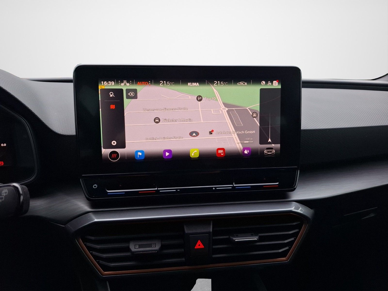 CUPRA Leon Sportstourer 2.0 TSI DSG / NAVI / AHK / LED - Image 13