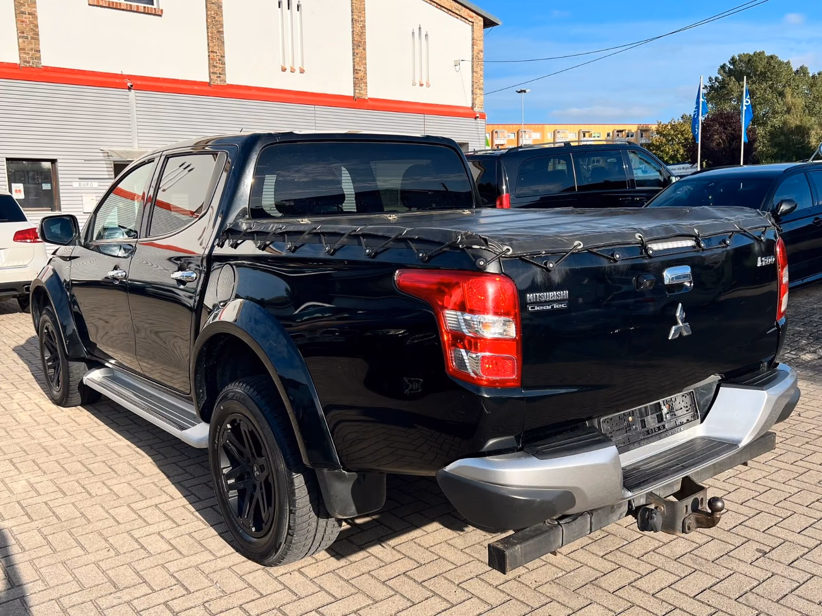 Mitsubishi L200 Edition 100 Doppelkabine 4WD/HU&AU