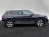 Volkswagen Tiguan Allspace Elegance 2.0 TDI 4MOT IQ.Light N - VW Tiguan Allspace Gebrauchtwagen in München