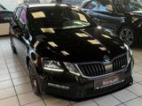 Skoda Octavia Combi RS NAVI AHK KLIMAAUT SPUR LED - Skoda Octavia mit Diesel-Antrieb: Combi