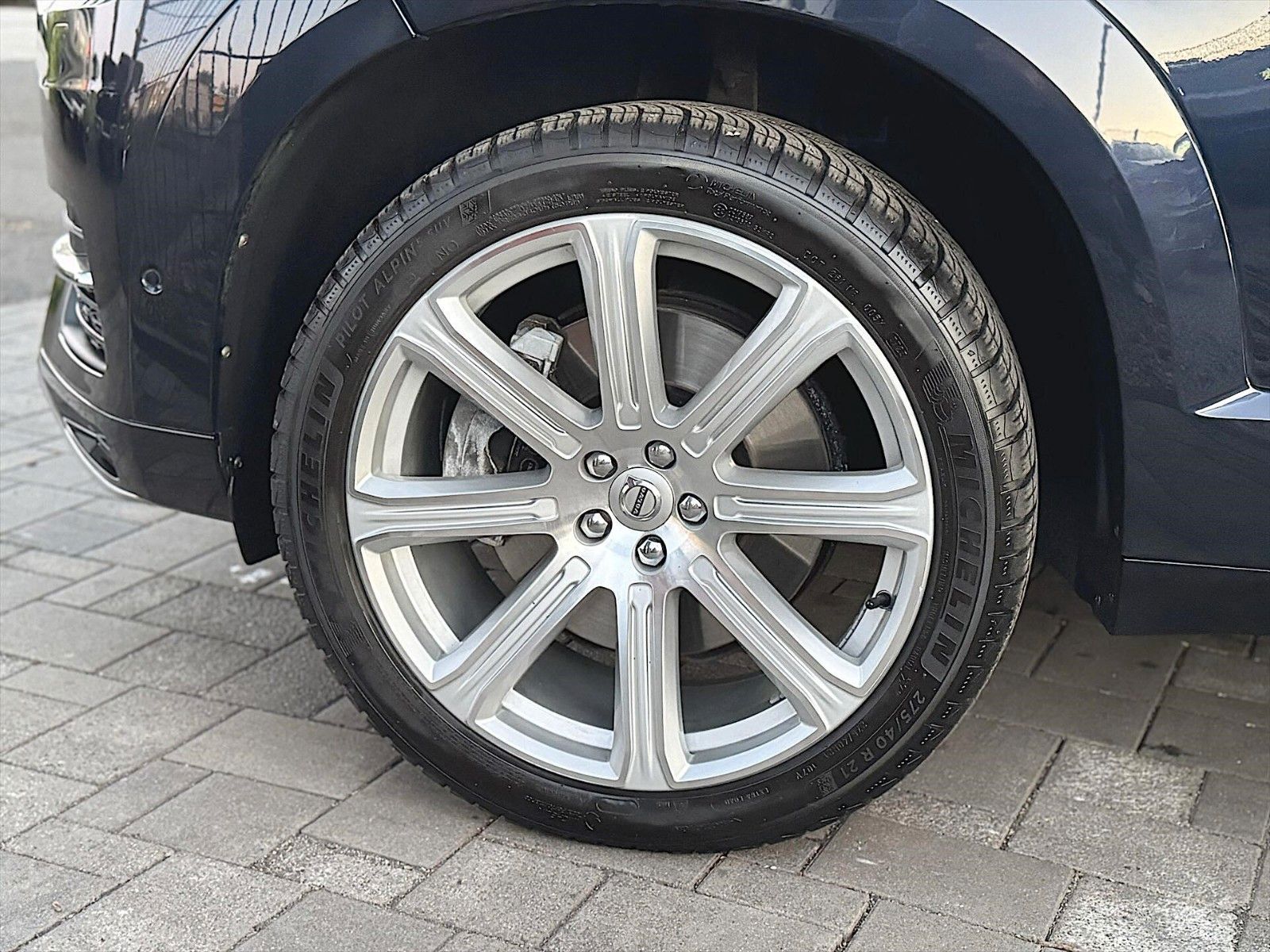 Fahrzeugabbildung Volvo XC90 Inscription T8 Plug-In Hybrid AWD *Pano*LED