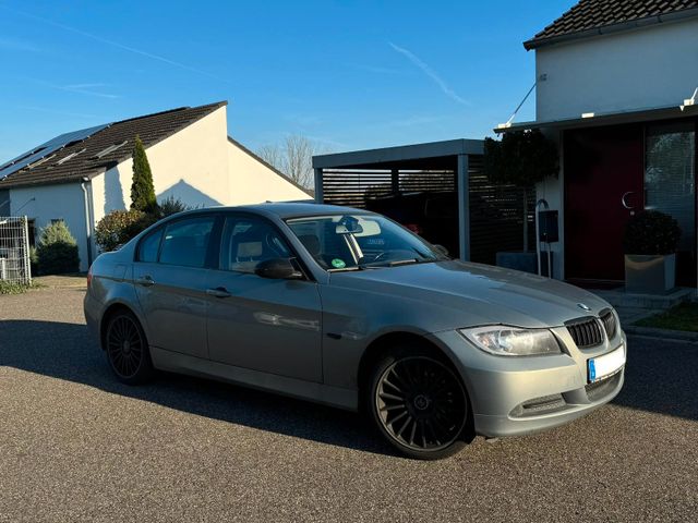 BMW 318i Sport, Scheckheft, 2.Hand, schöne Optik!