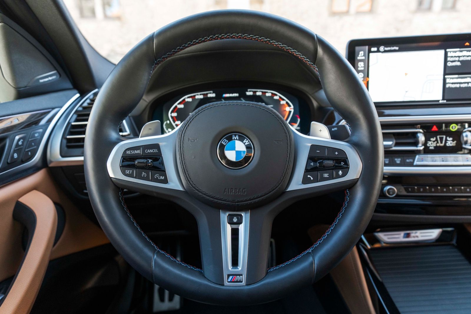 Fahrzeugabbildung BMW X4 M40i M-SPORT HUD H&K 360° CARPLAY LED