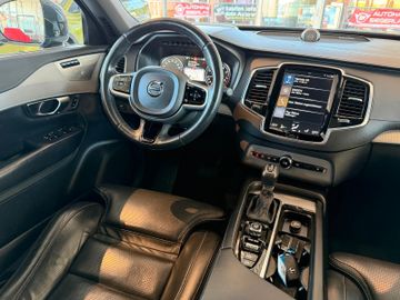 Volvo XC90 - 12