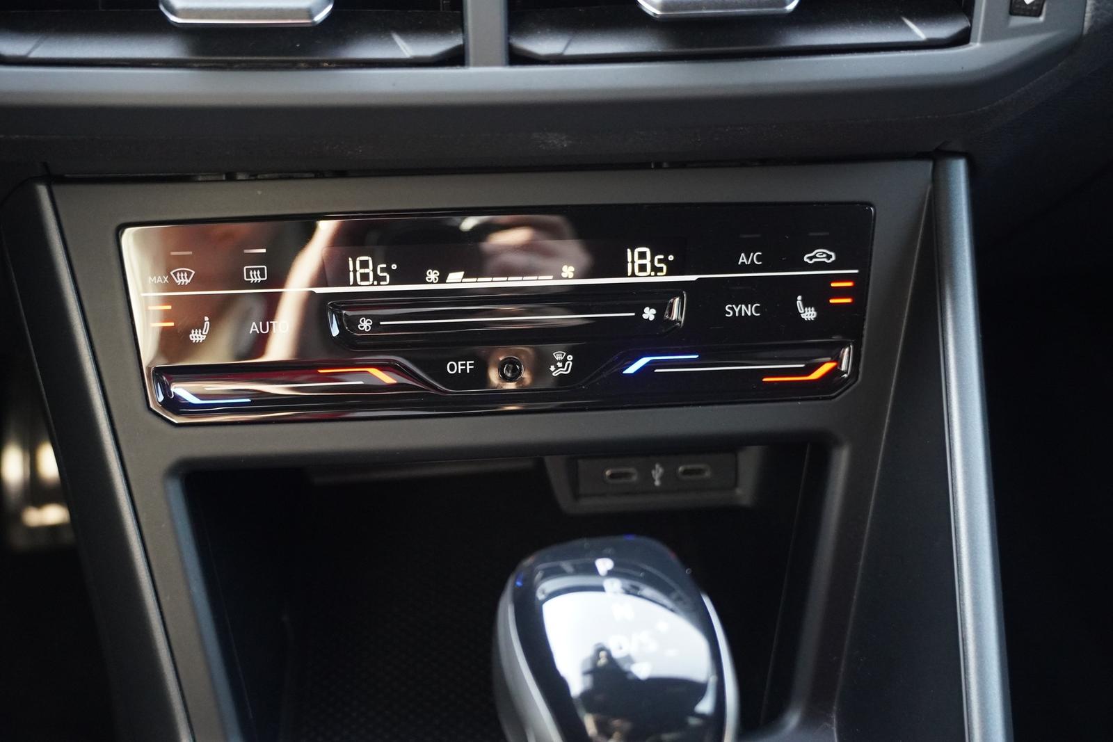 Volkswagen Taigo 1.5 TSI R-Line DSG LED ACC Navi Kamera, миниатюра 21