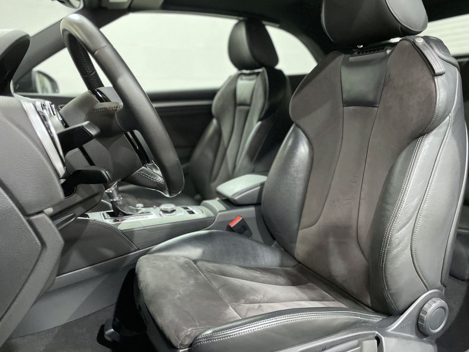 Fahrzeugabbildung Audi A3 S-Line ambition#19Zoll#Bi-Xenon#Tempo#SHZ#PDC