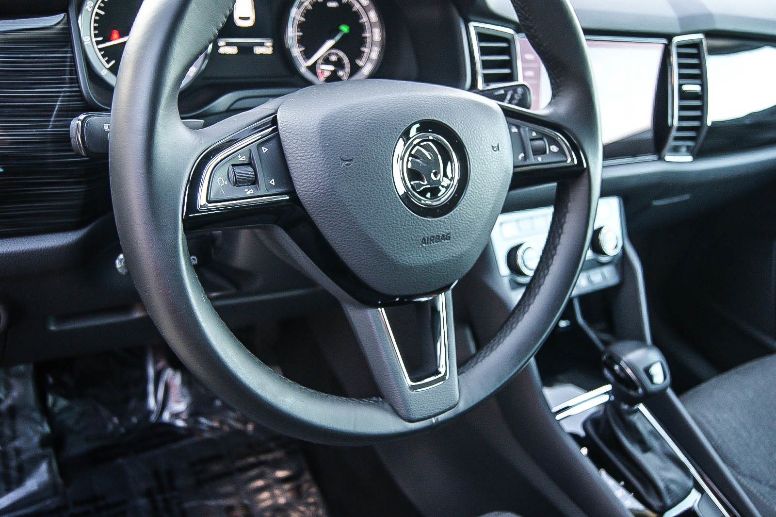 Fahrzeugabbildung SKODA Kodiaq 2.0 TSI Style 4x4 DSG LED 7 SITZE