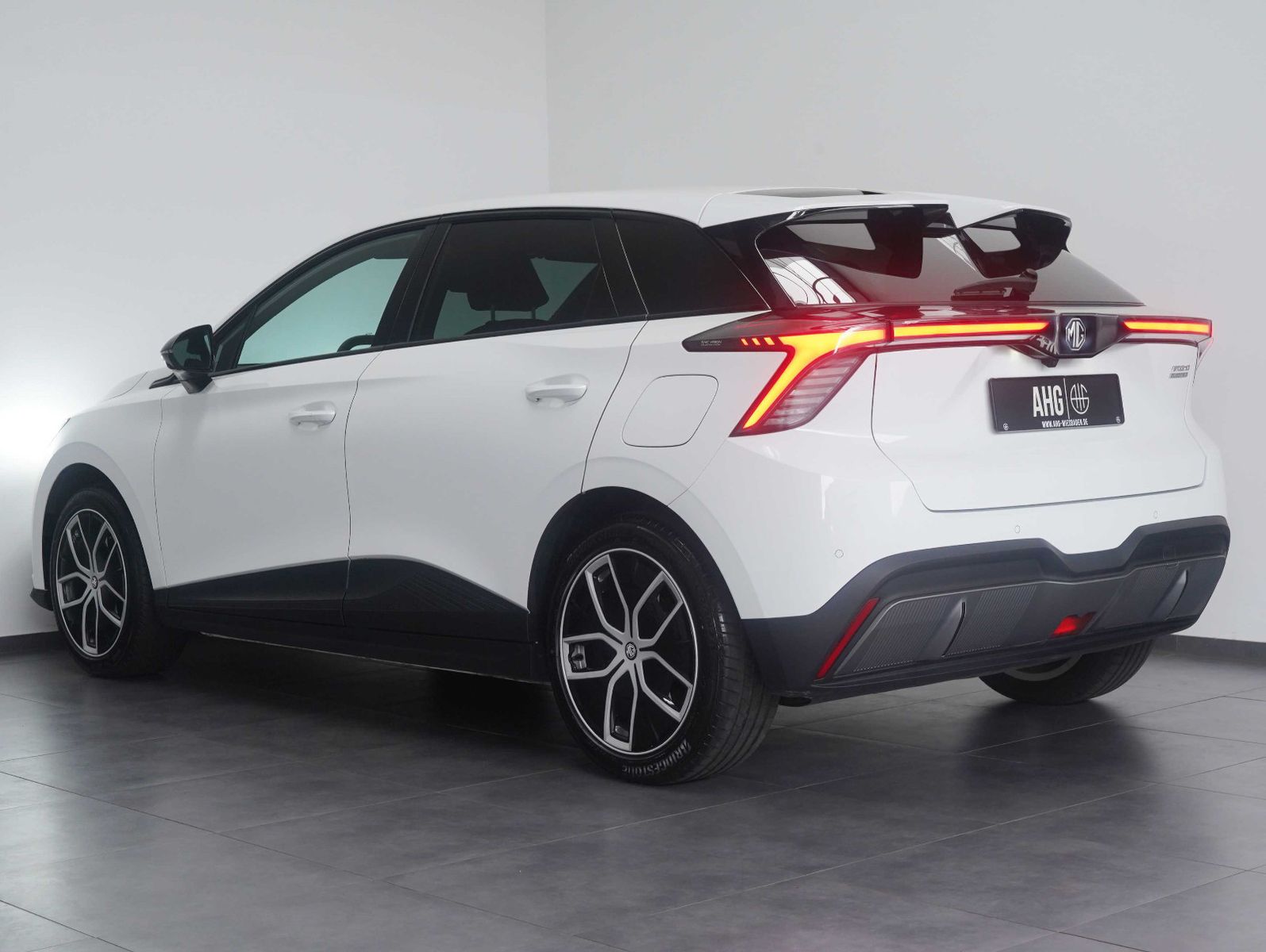 Fahrzeugabbildung MG MG4 Luxury 150KW/64KWH/WÄRMEPUMPE/V2L