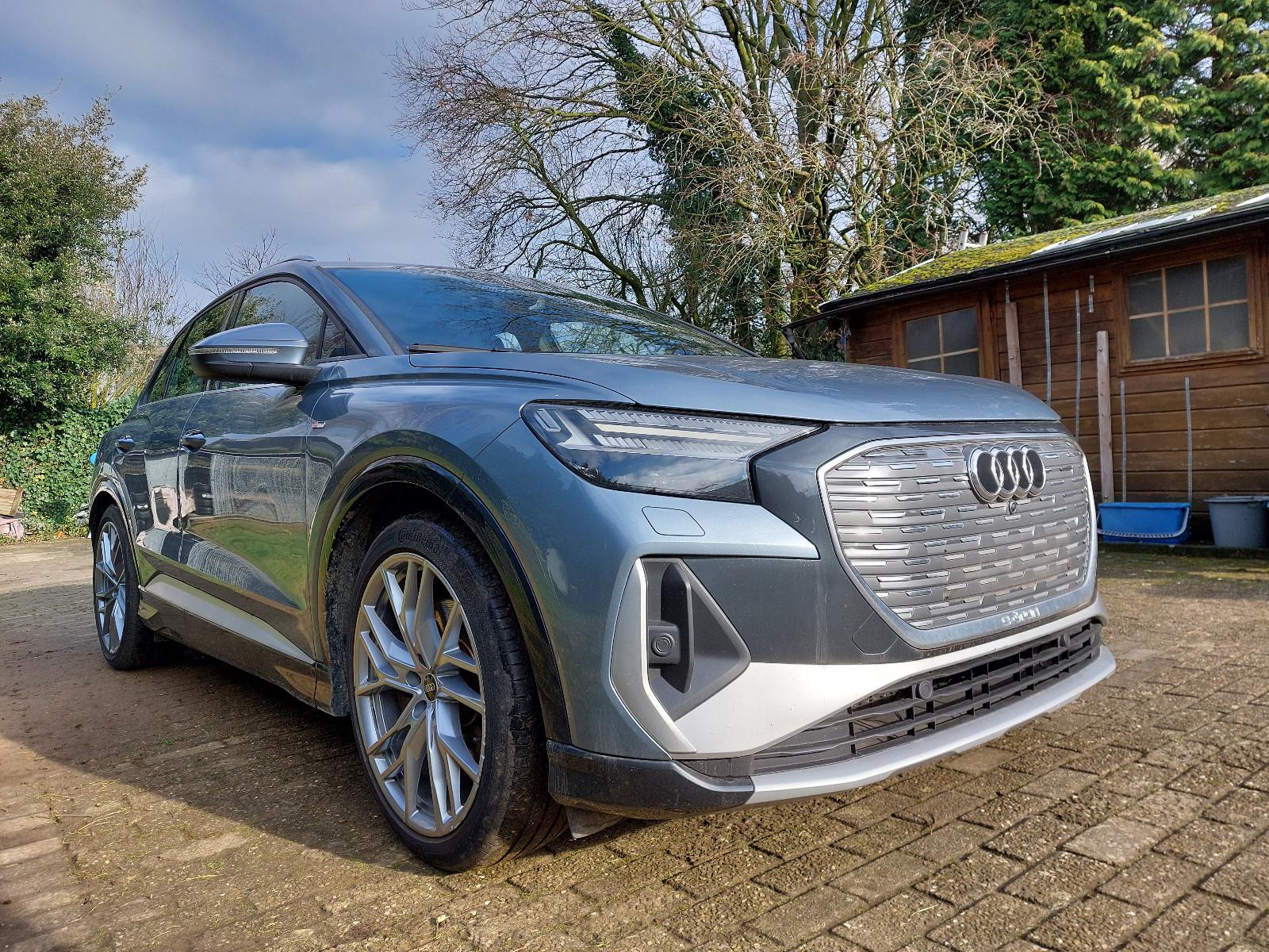 Audi Q4 50*QUATTRO*HEADUP*PANO*S-LINE*LEDER*MATRIX