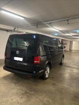 Volkswagen T5 Caravelle - Volkswagen T5 Caravelle: 8 Sitzer