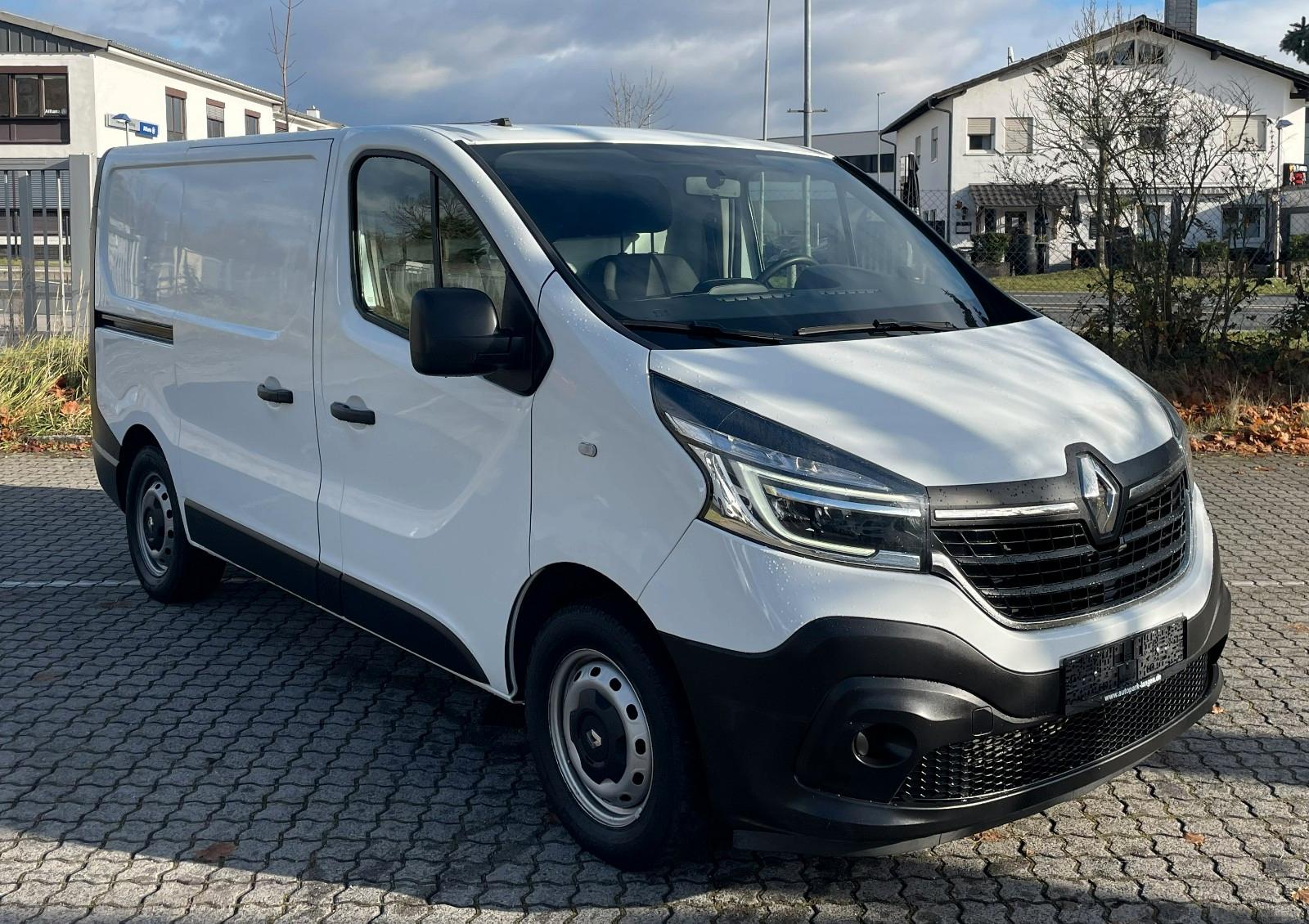 Renault Trafic L1H1 WÜRTH Regale Klima  Blueth. PDC 1.HD