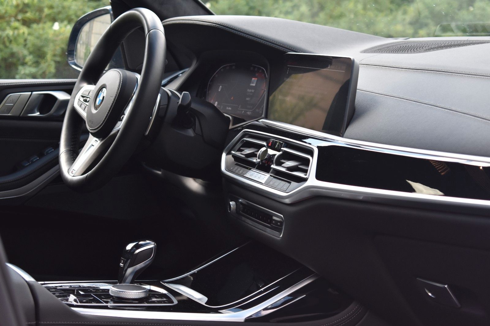 Fahrzeugabbildung BMW X7 xDrive 40 d M Sport *22*H&K*AHK*