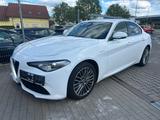 Alfa Romeo Giulia Veloce Q4*Kamera*Navi - Alfa Romeo Giulia: Unfallwagen