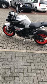 Yamaha MT 10 - YAMAHA MT 10