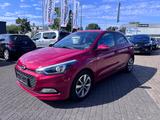 Hyundai i20 YES! Plus*NAVI*PDC*TEMPOMAT*ALU*KAMERA*SHZG - Hyundai i20 Gebrauchtwagen in Essen