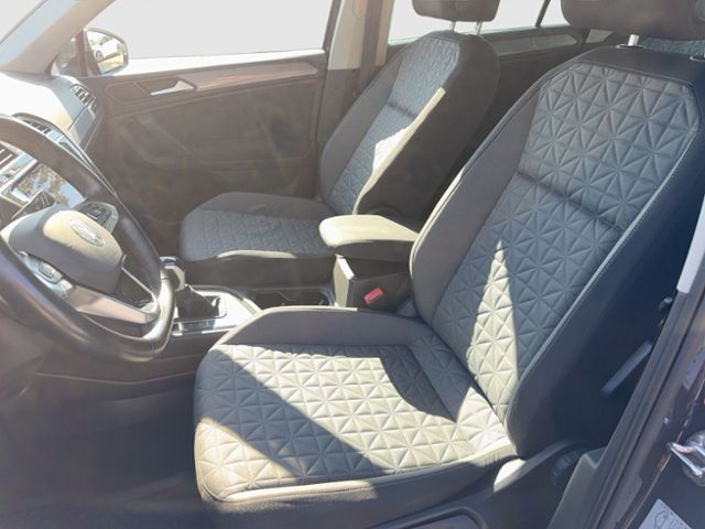 Tiguan LIFE 2.0 TDI DSG NAVI AHK APP-CON LENKR:H