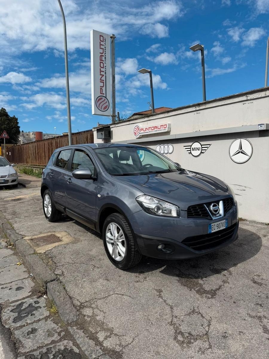 Nissan Qashqai 2010 — вигляд ззаду