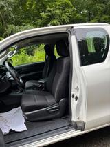 Toyota Hilux - Toyota Hilux mit Diesel-Antrieb: Allradantrieb, Schaltgetriebe