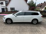 Volkswagen VW Passat 2.0 TDI SCR DSG Comfortline | LED | - VW Passat Gebrauchtwagen in Nürnberg