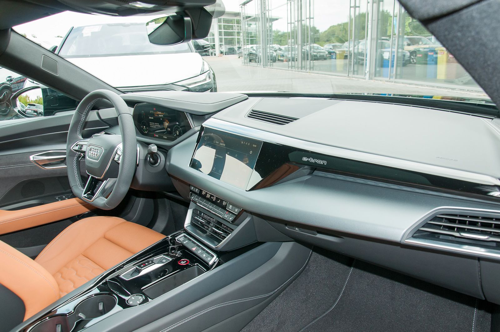 Fahrzeugabbildung Audi e-tron GT quattro 350 kW