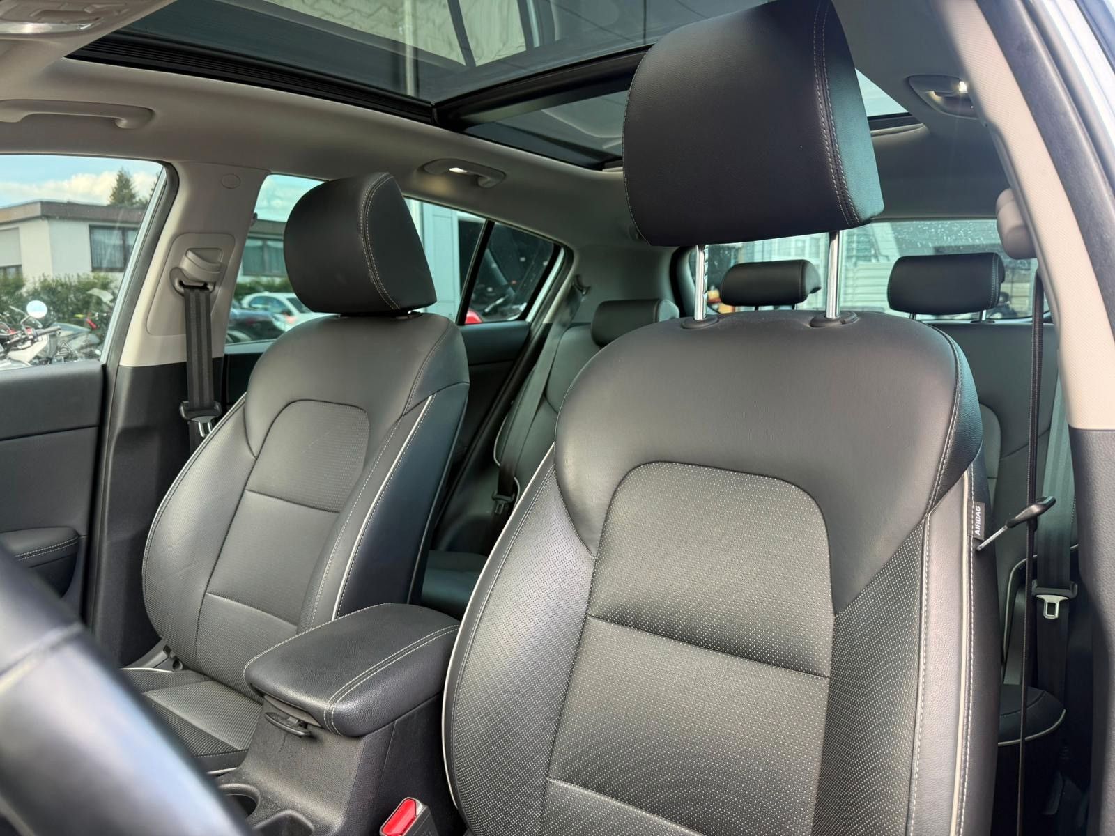 Kia Sportage Black Edition 4WD/ KAM/ NAV/ PANO/ LED foto 8