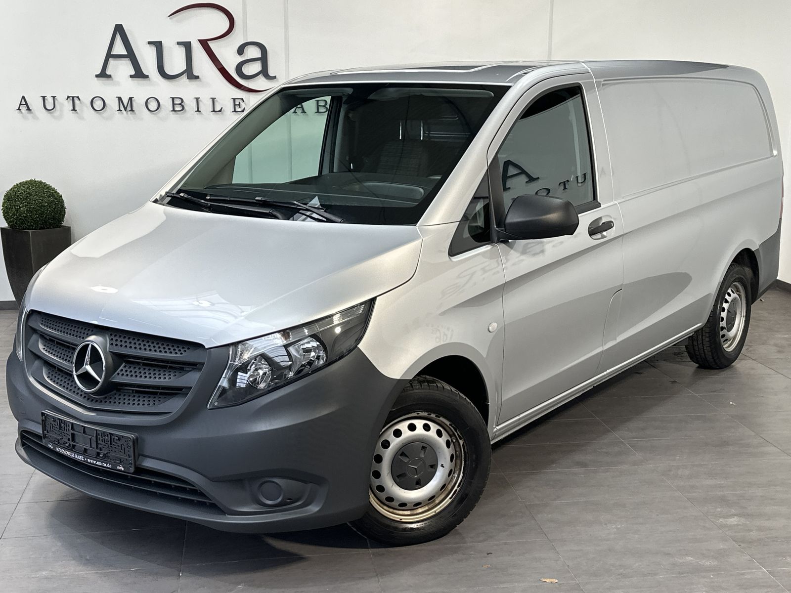 Fahrzeugabbildung Mercedes-Benz Vito 110 LangKAMERA+BLUETOOTH+SORTIMO+SHZ+TEMPOM
