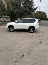 Toyota Land Cruiser prado. 150 - gebrauchte Toyota Land Cruiser aus dem Jahr 2010