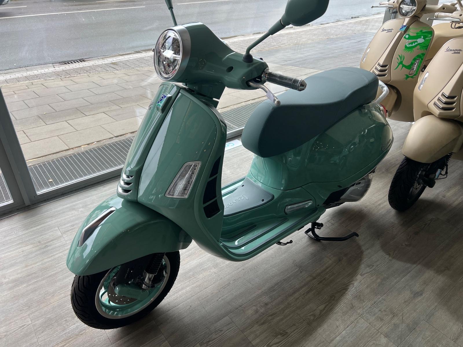 Vespa GTS 310 80 Jahre Sondermodell Neu !!