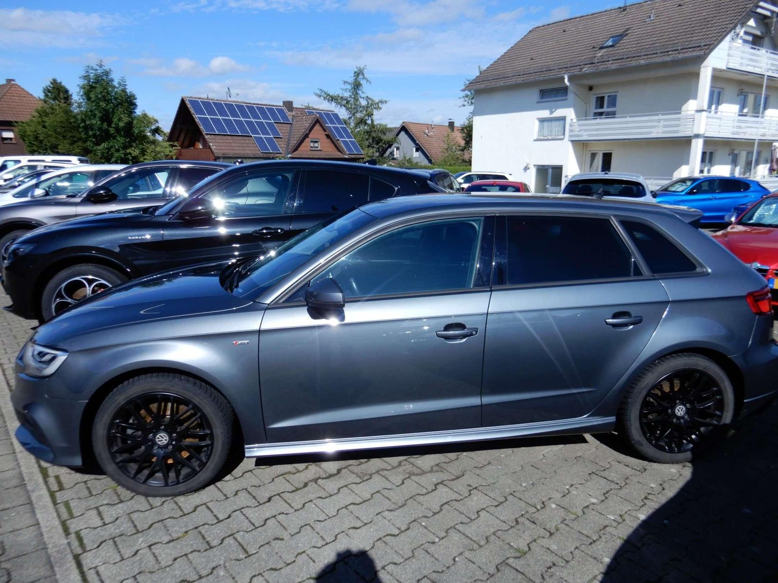 Fahrzeugabbildung Audi A3 35 2.0 TDI Sport Navi S-Line Bang+Olufsen LED