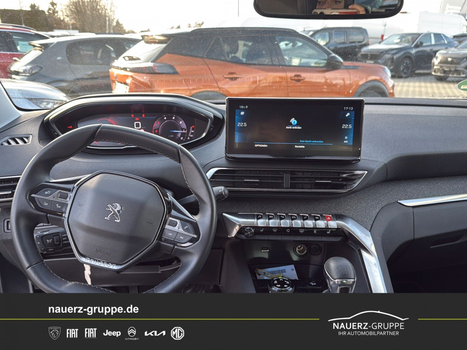 Fahrzeugabbildung Peugeot 3008 Roadtrip HDi130
