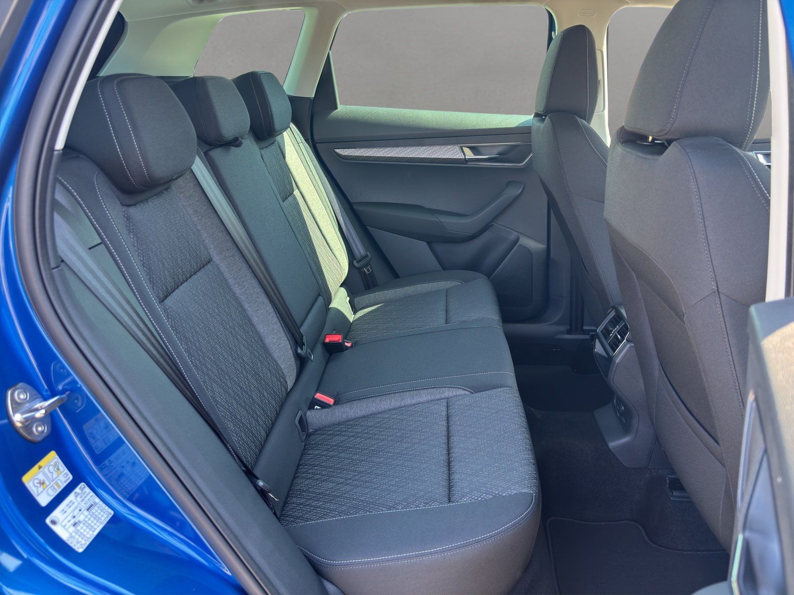 Fahrzeugabbildung SKODA Karoq Balance 1,5 TSI 110 kW DSG MATRIX/RFK/AHK