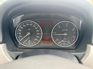 BMW 318 - 12