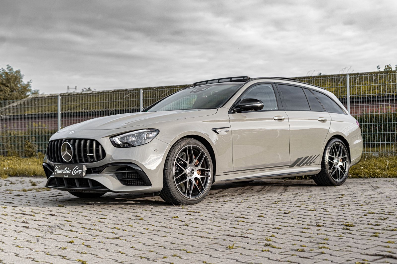 MERCEDES-BENZ E 63 S* FINAL* 1 OF 999* SELTENE-FARBE*CARBON