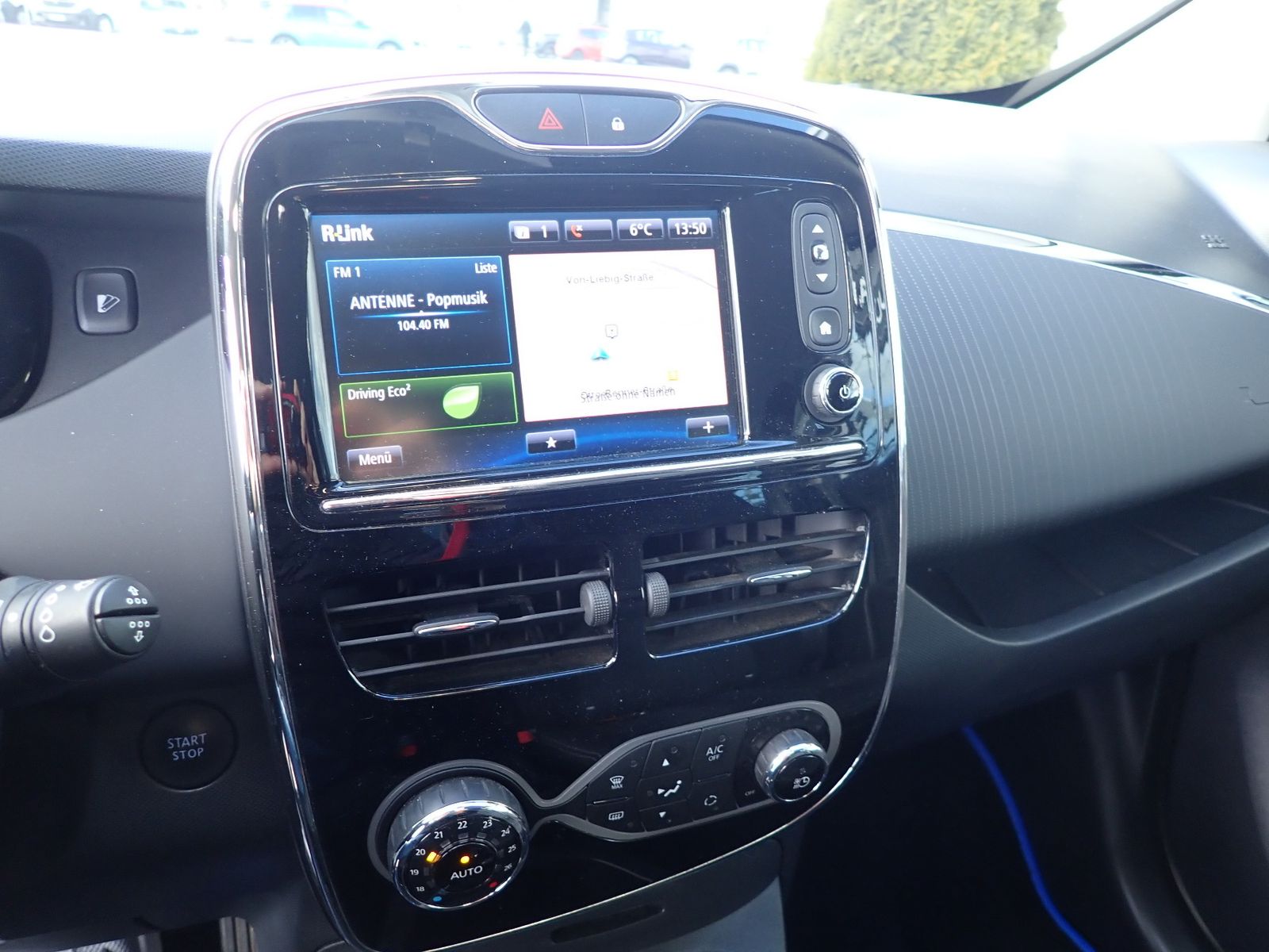 Fahrzeugabbildung Renault ZOE Z.E. 40 LIFE/SHZ/BOSE/