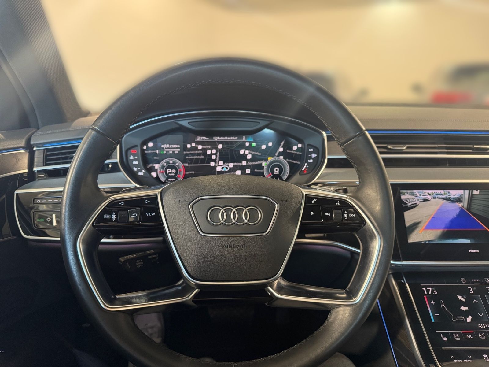 Audi A8 - Bild 17