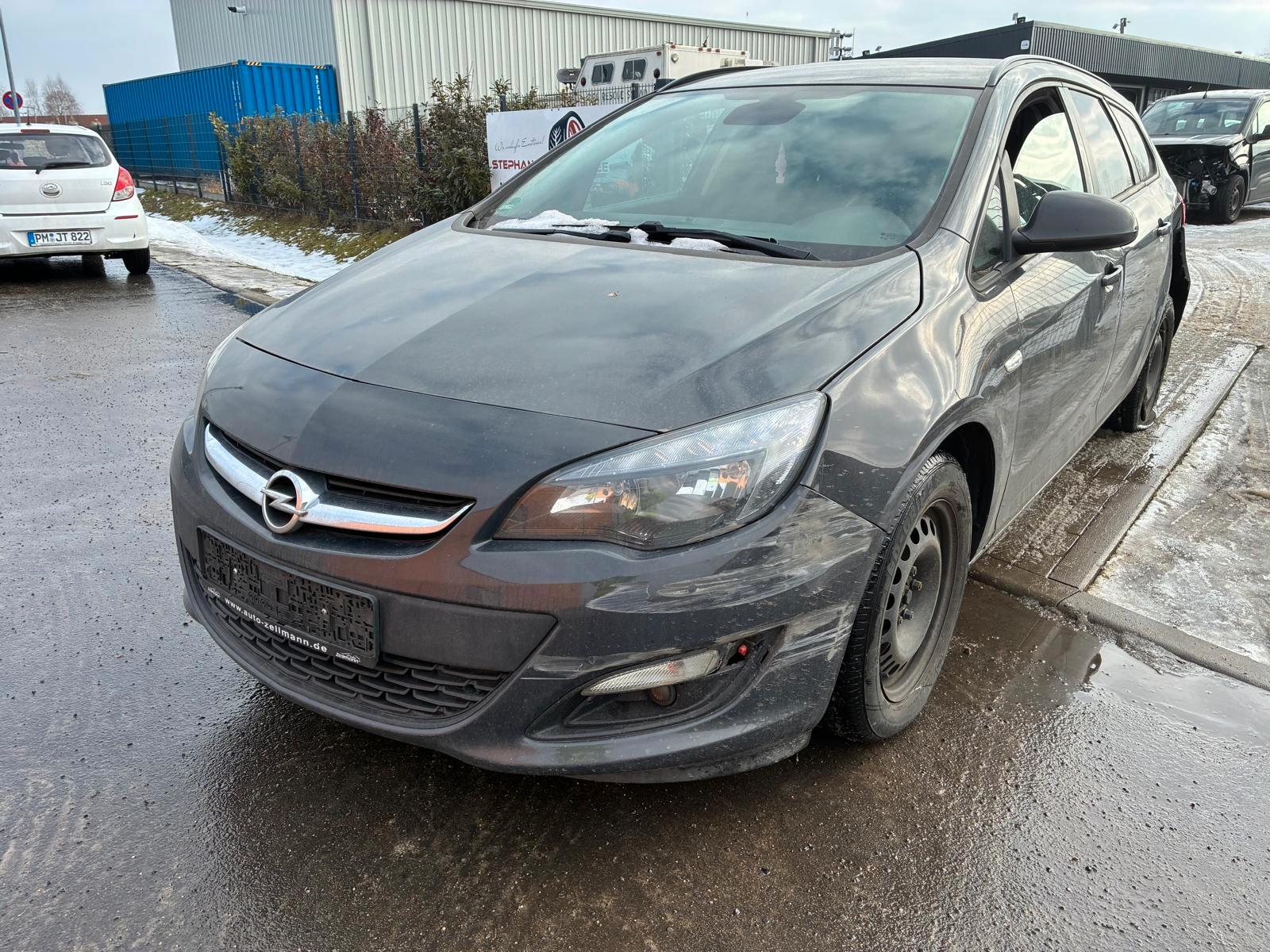 Opel Astra J Sports Tourer Style/Bitte Text lesen