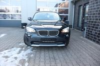 BMW X1 23 d xDrive Automatik/Panoramadach/AHK