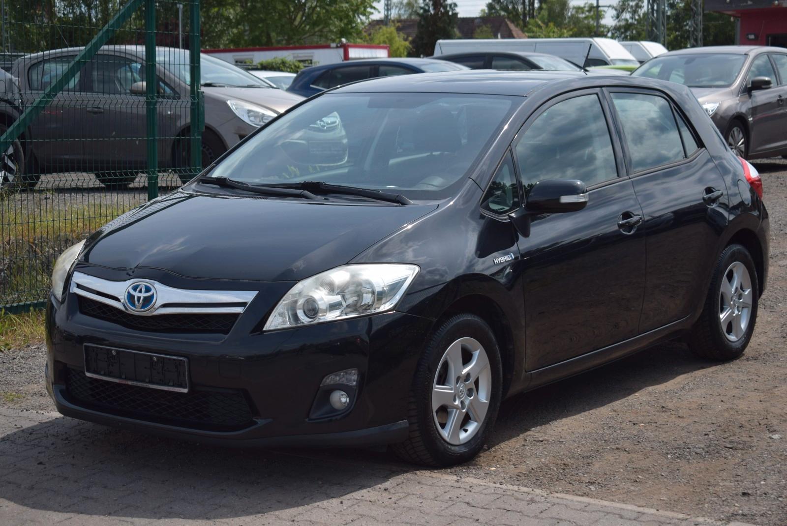 Toyota Auris Hybrid Life