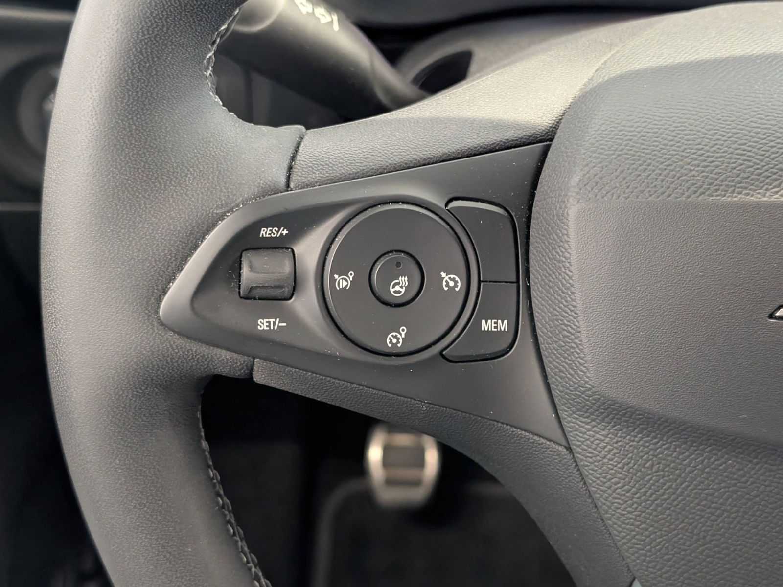 OPEL Corsa  1.2 Turbo GS Kamera SHZ LED – Bild 33