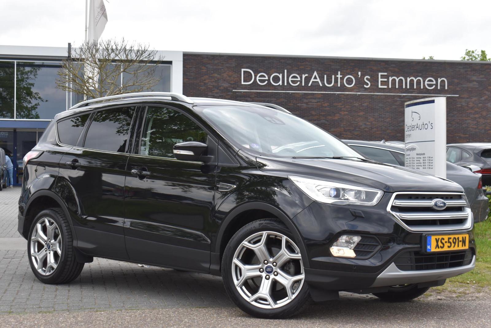 Ford Kuga 1.5 150PK ECC LMV NAVI CRUISE TREKHAAK